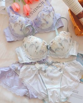 Sweet floral lace lingerie set